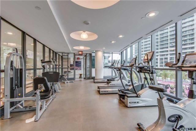 Lakefront Living Downtown Toronto - Free Parking, Gym, Indoor Pool Exterior photo