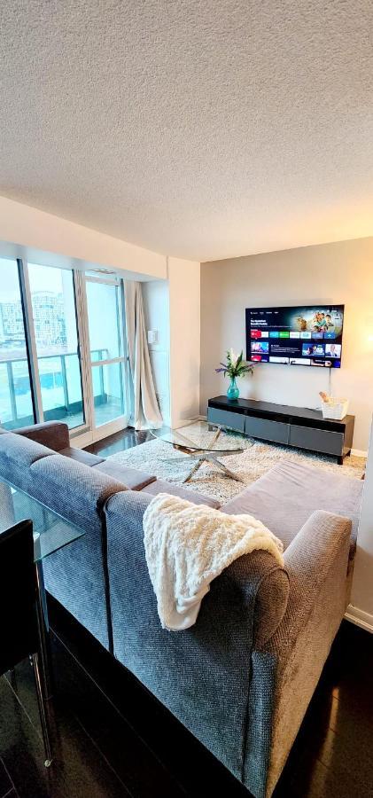 Lakefront Living Downtown Toronto - Free Parking, Gym, Indoor Pool Exterior photo